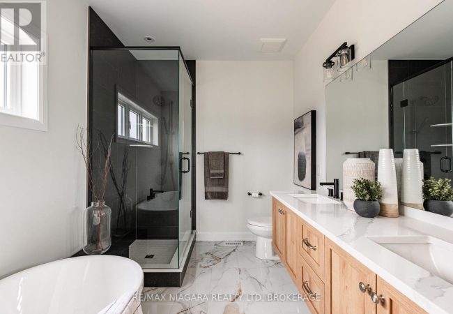 Birch B <br/>32 HARVEST DRIVE